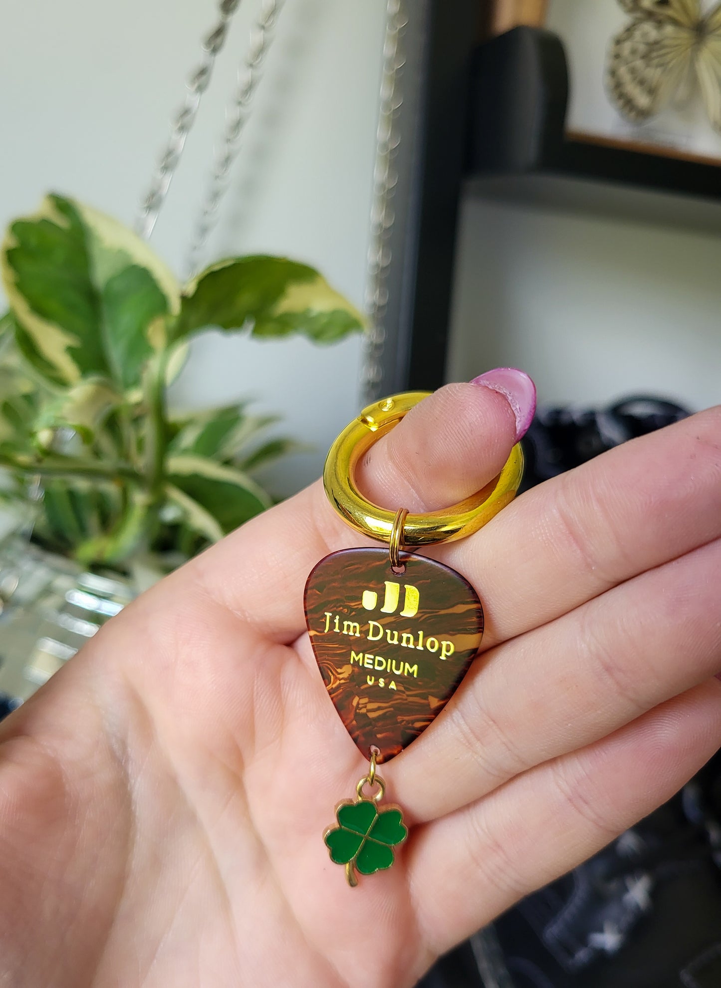 Charm à languette médiator trèfle