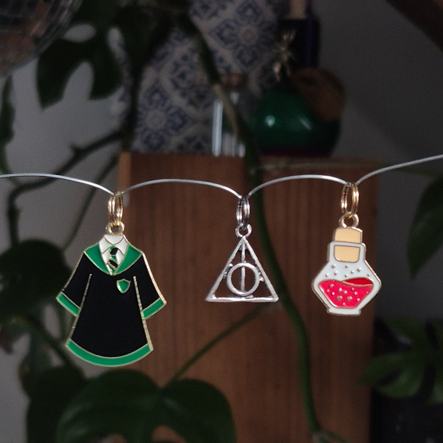 Lot de 3 charms à lacet - Robe de sorcier