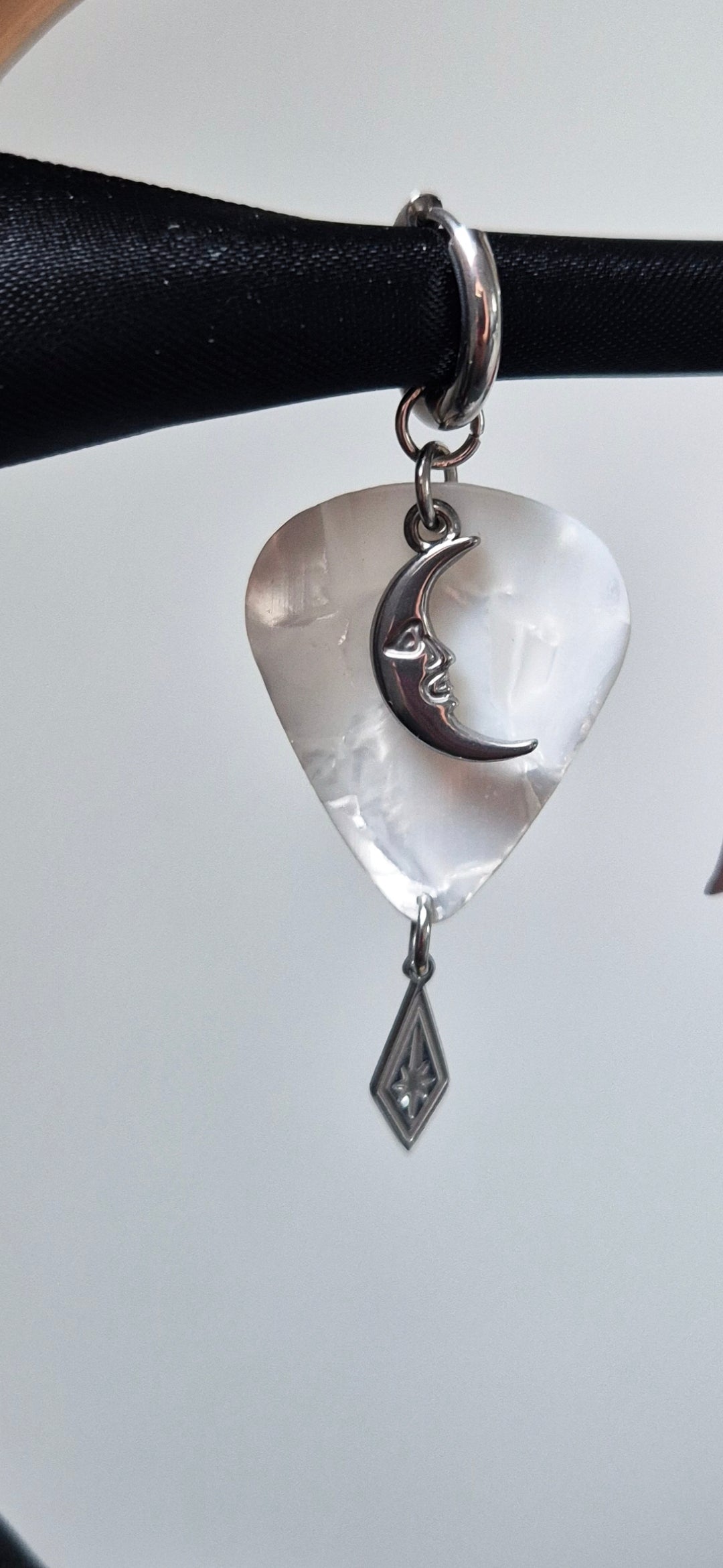 Mono boucle d'oreille - Édition 🦇