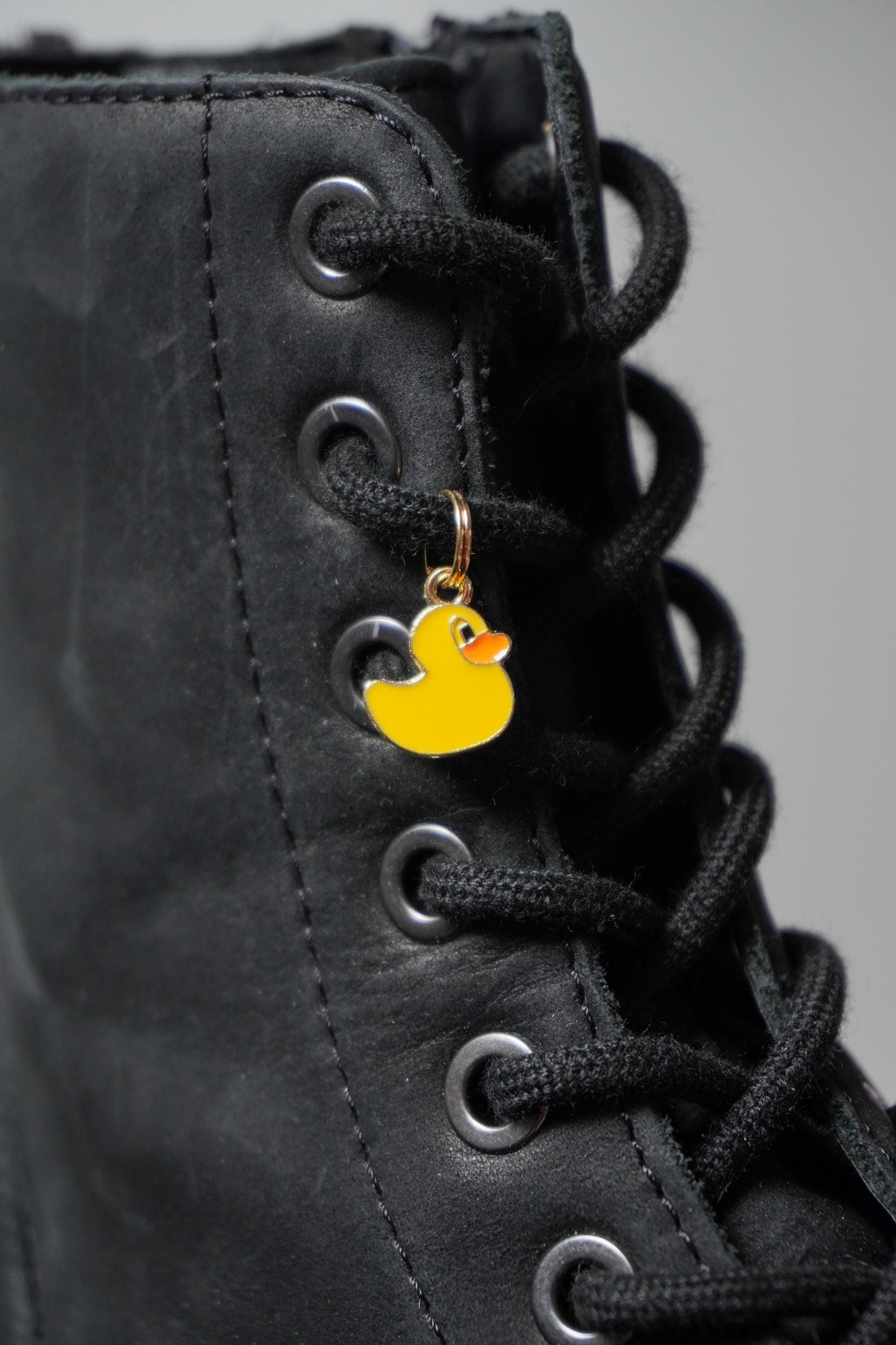 Bijoux pour chaussure canard couleur or - Shoes charm - boot charms (dr Martens style) accessoires de chaussures, bijoux 1460, doc tag