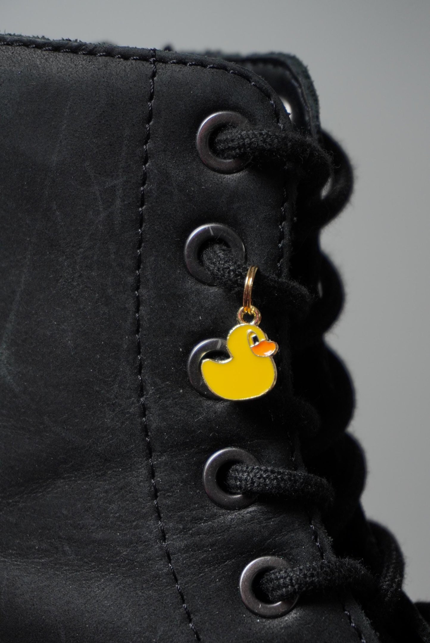 Bijoux pour chaussure canard couleur or - Shoes charm - boot charms (dr Martens style) accessoires de chaussures, bijoux 1460, doc tag