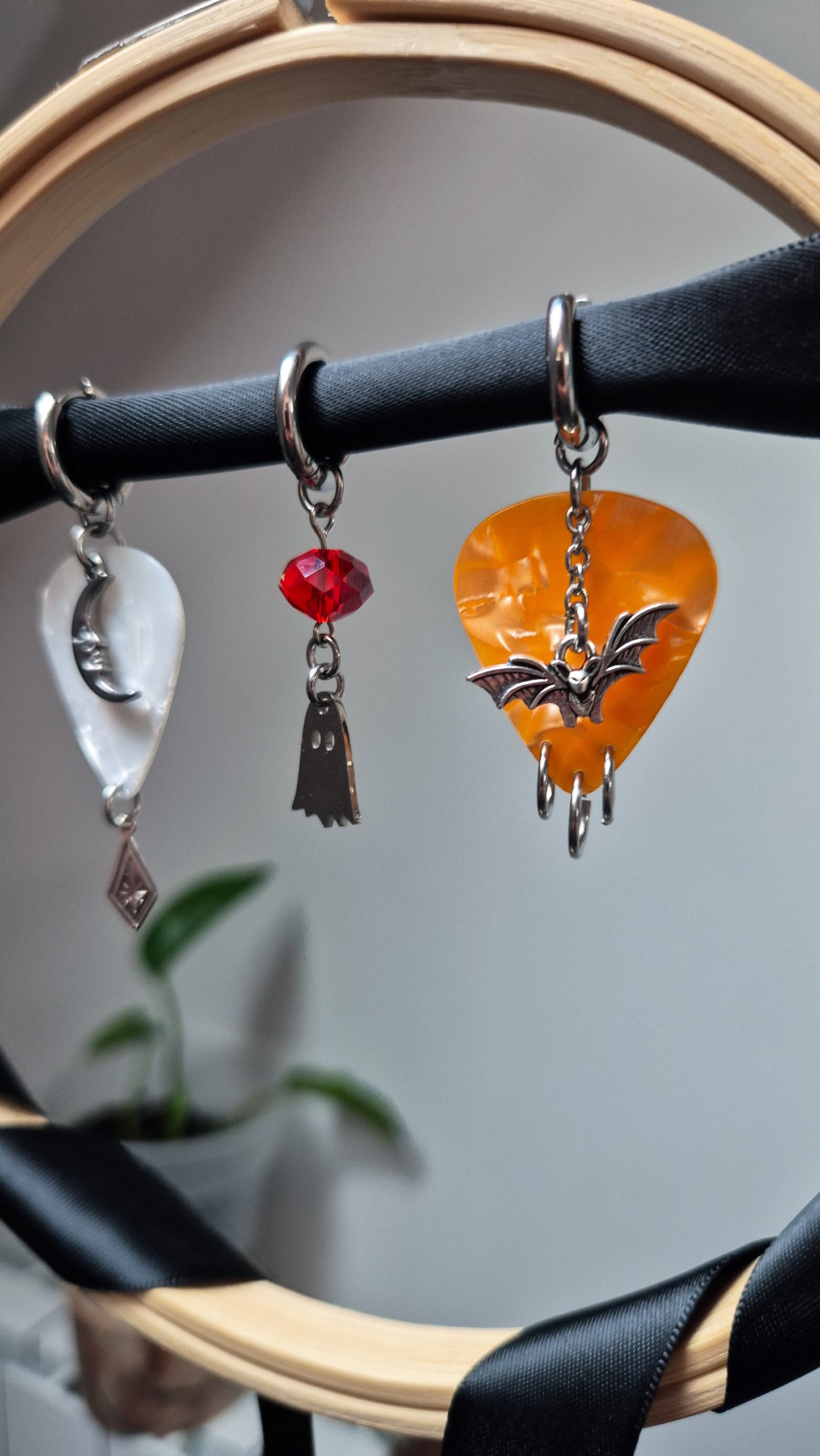 Mono boucle d'oreille - Édition 🦇