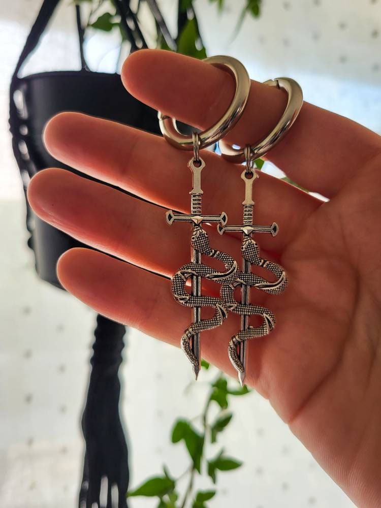 Charm big sword - Shoes charm Shoes charm - boot charms (dr Martens style) grunge punk charms, shoe accessories, jewelry 1460,