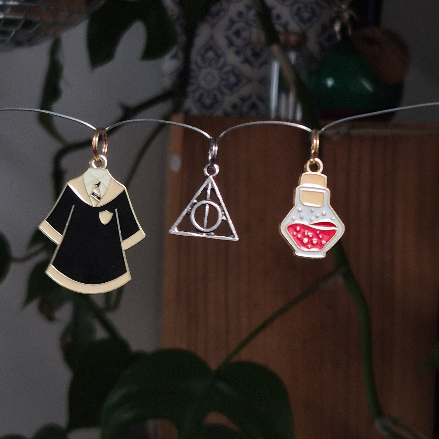 Lot de 3 charms à lacet - Robe de sorcier