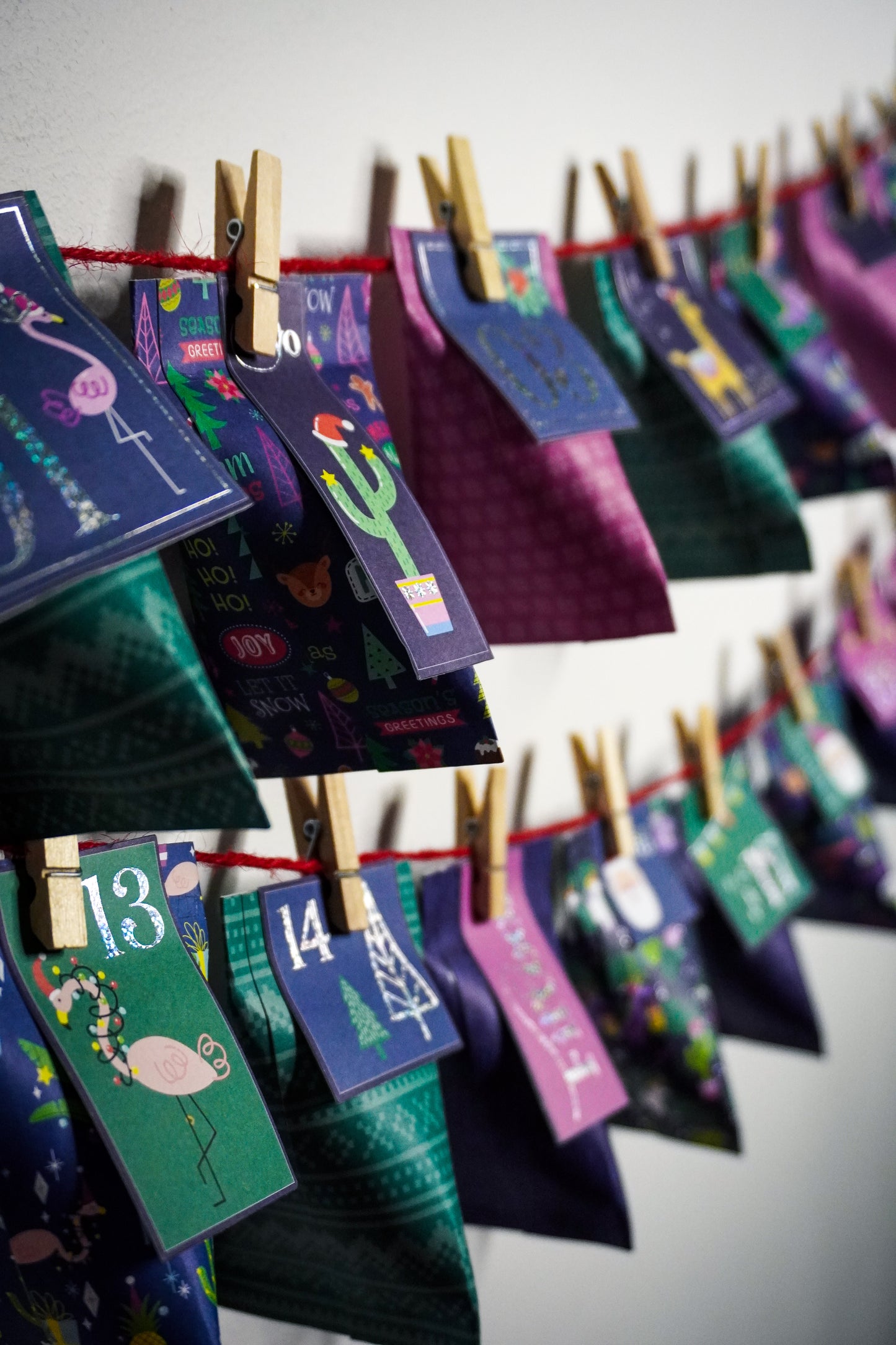 Calendrier de l’Avent - Bijoux et gourmandise 🌈🦖