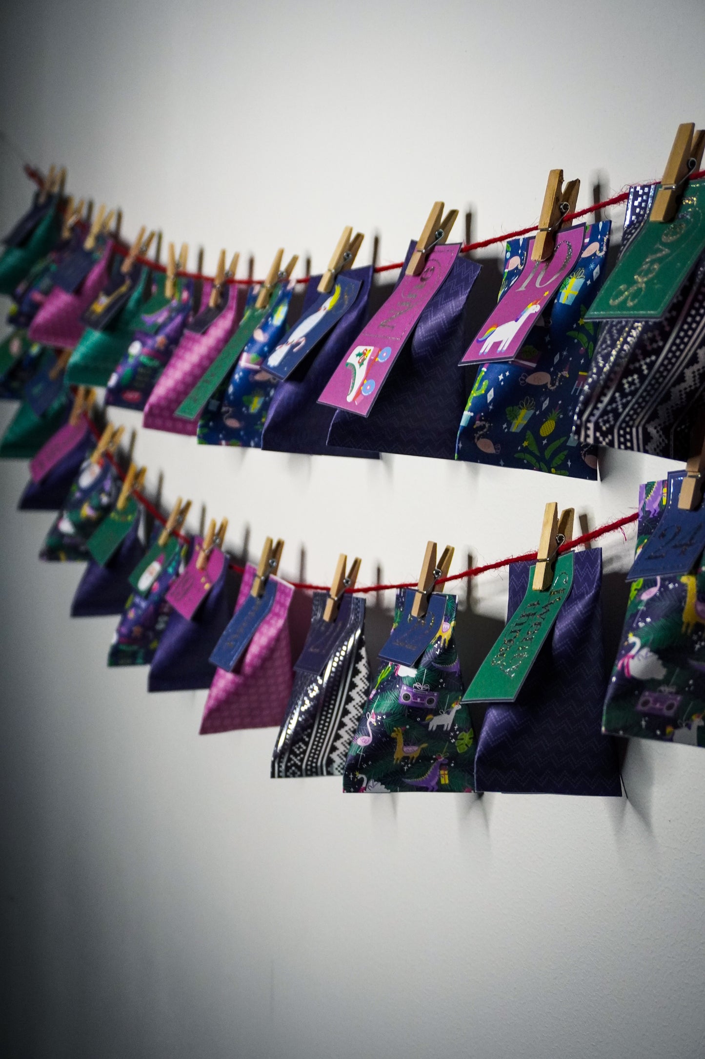 Calendrier de l’Avent - Bijoux et gourmandise 🌈🦖