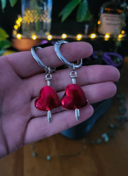 Charm à languette - Coeur percé